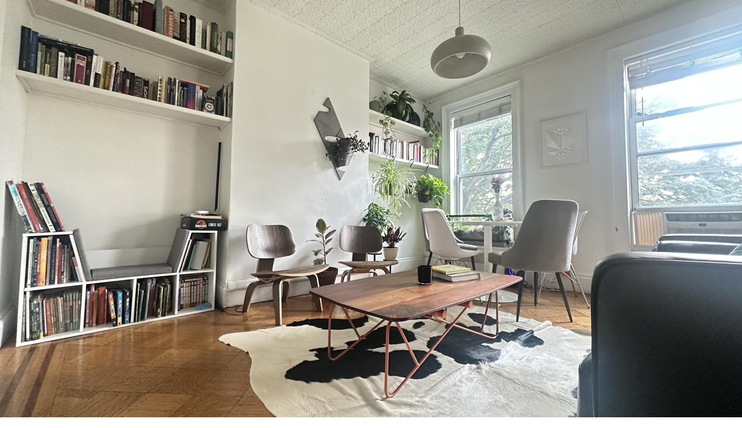 Penélope Coffee Table in a living room